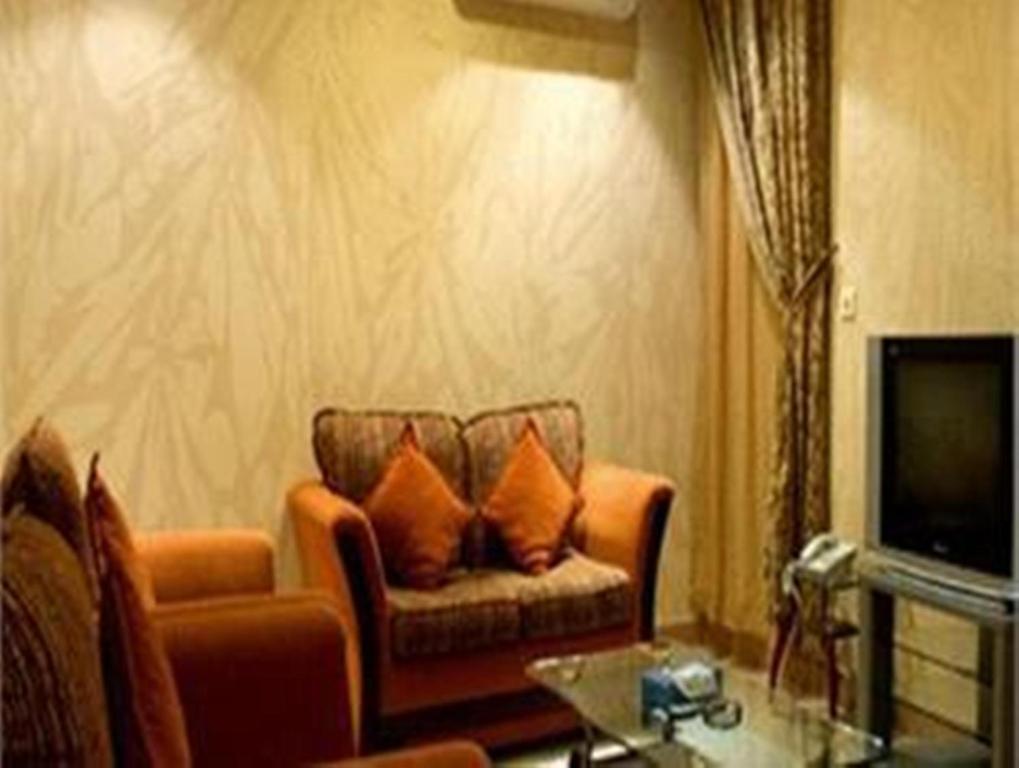 Bait Al Amani Suites Riadh Zimmer foto